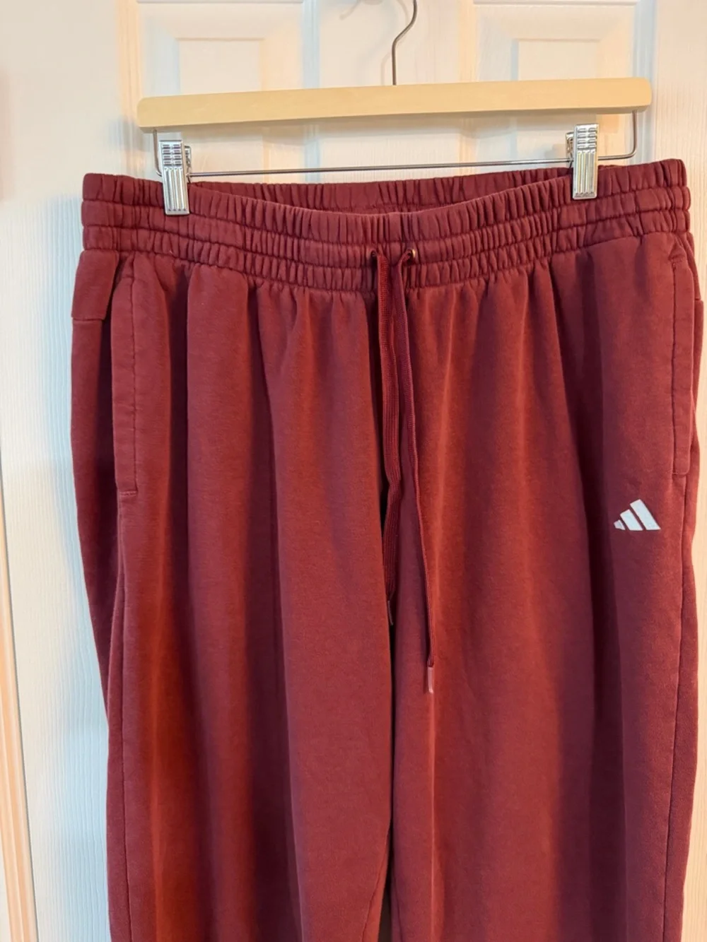 adidas Men's Maroon sweatpants Pants - Picture 2 of 7